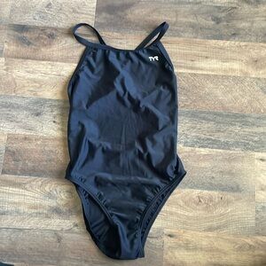 TYR sport practice suit - size 34 never worn - black